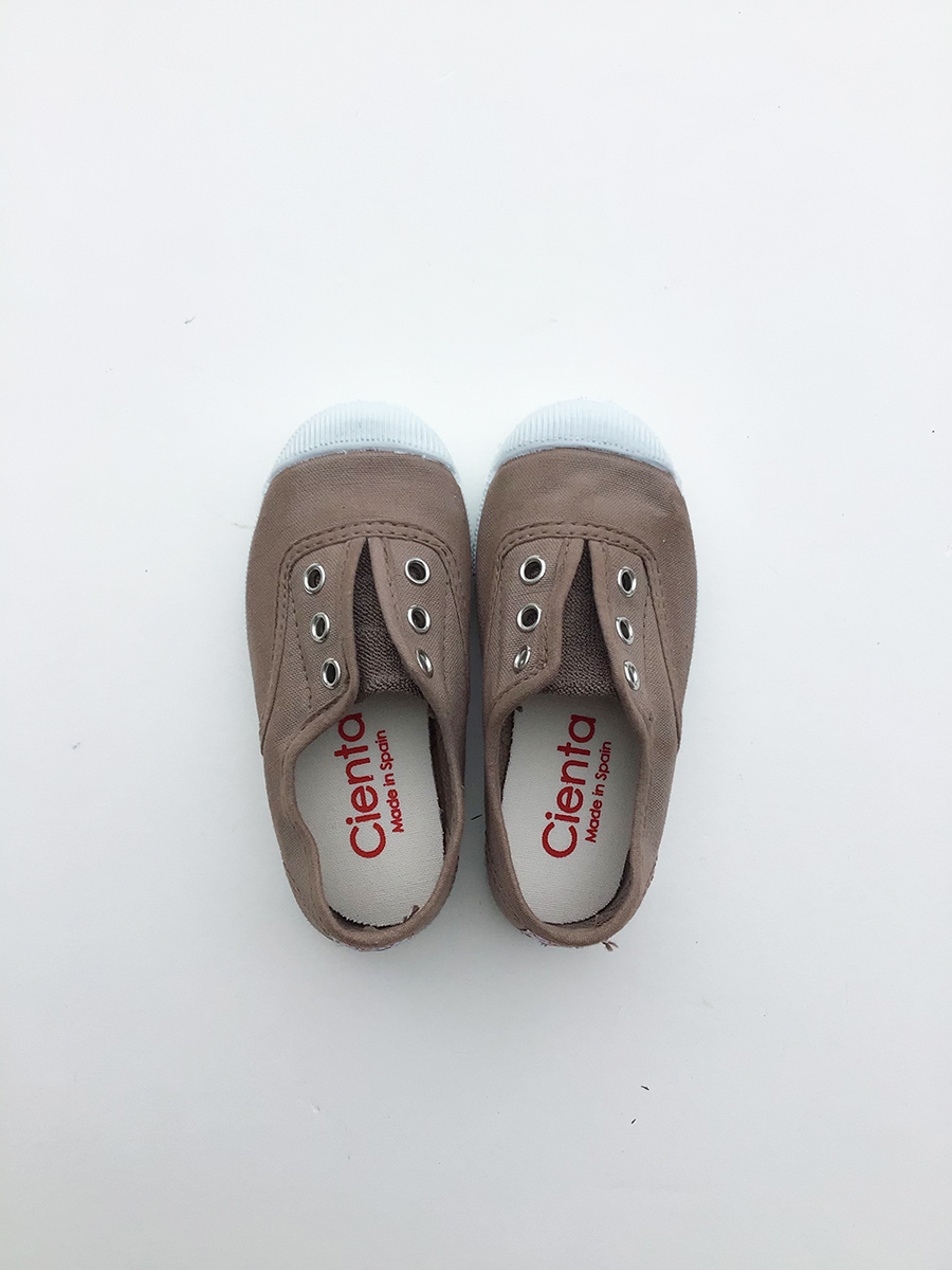 POUPONS / CIENTA デッキシューズ（beige)